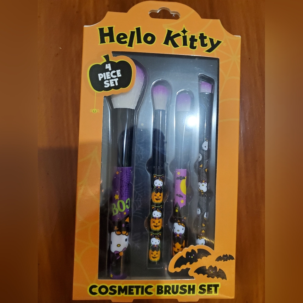 Hello Kitty Bundle - Picture 6 of 7